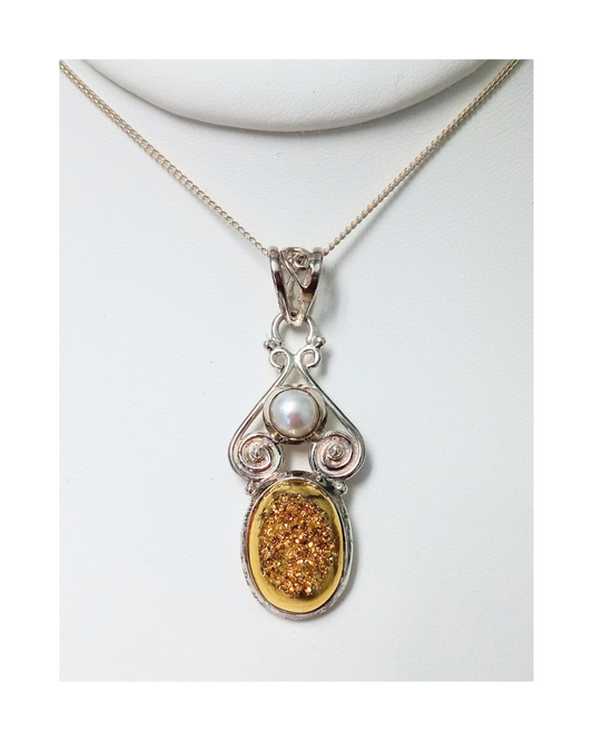 Gorgeous Sterling Gold-colored Druzy Quartz and Pearl Removable Pendant 1 7/8"H X 3/4"W and 16" Curb Chain. ONE ONLY